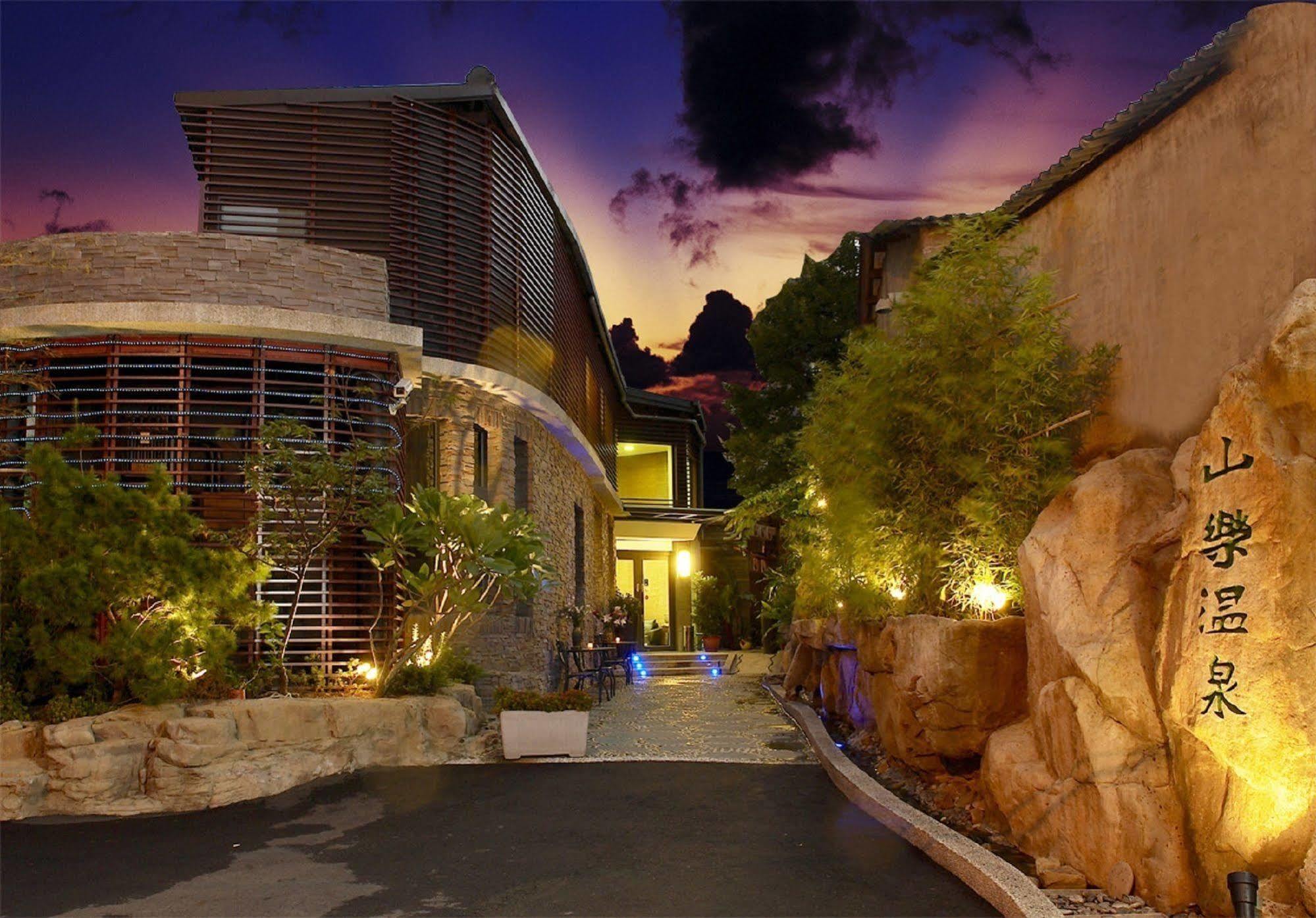 Shan-yue Hotspring