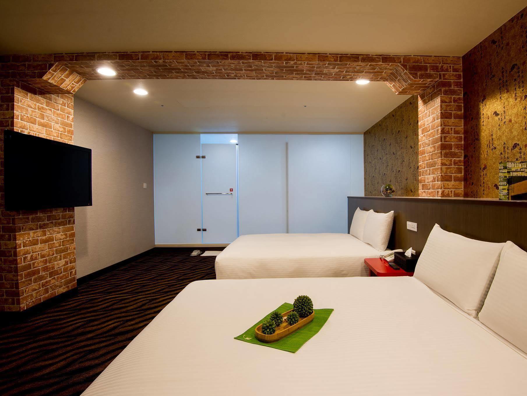Hotel 6 - Zhonghua 3*
