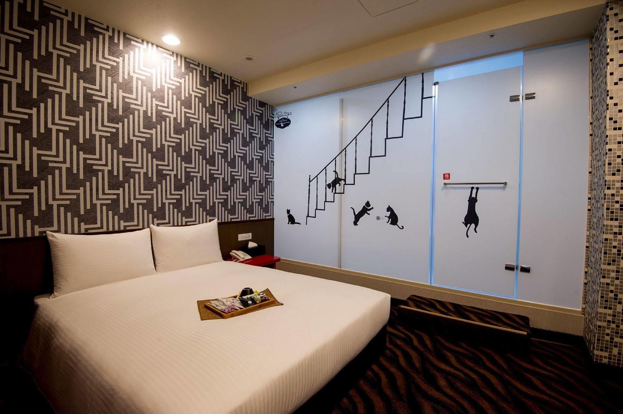 6 - Zhonghua Hotel