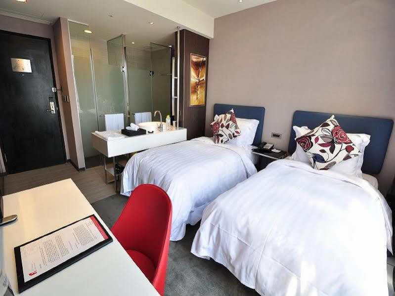 Hotel Check Xinyi