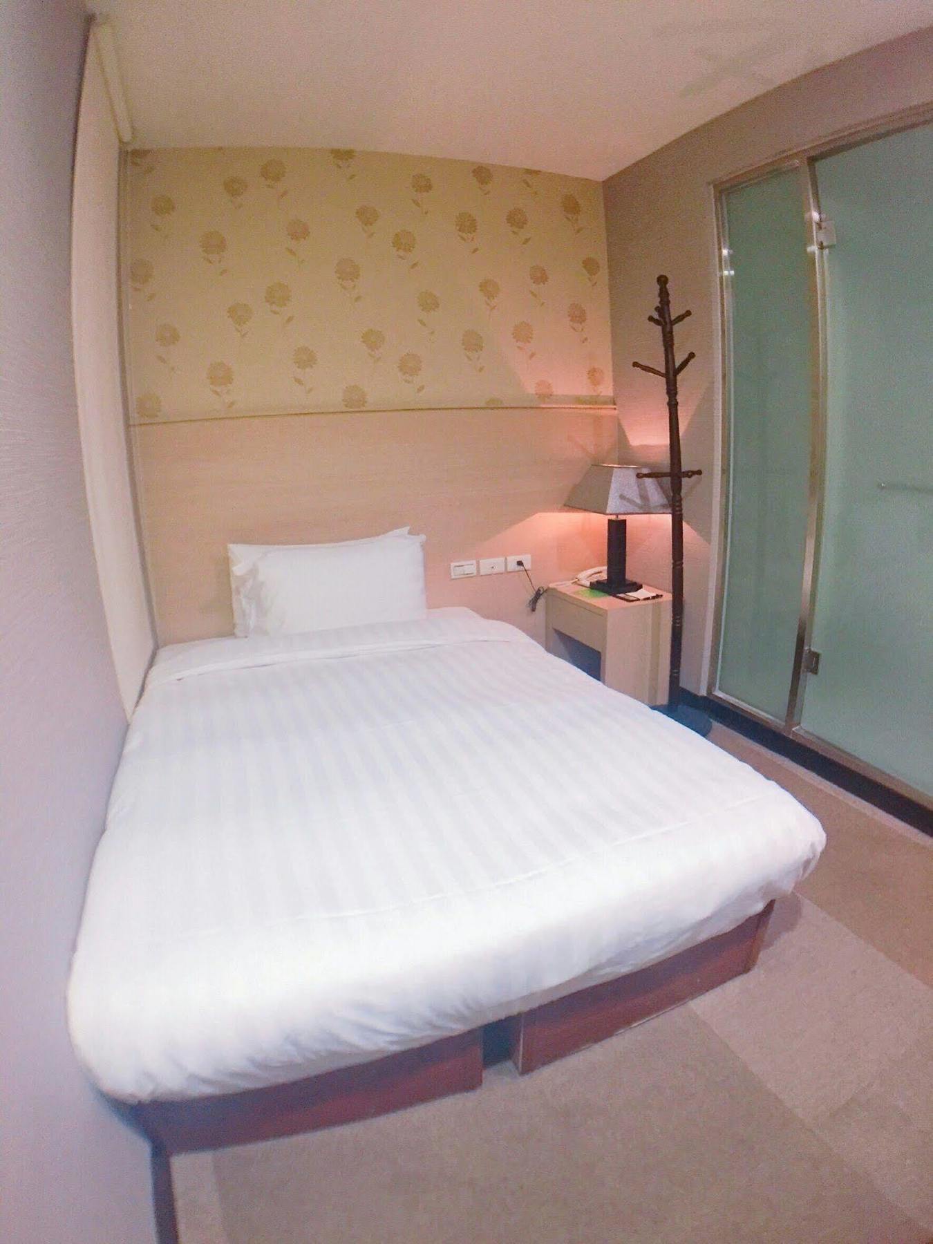 Royal 2* Taipei