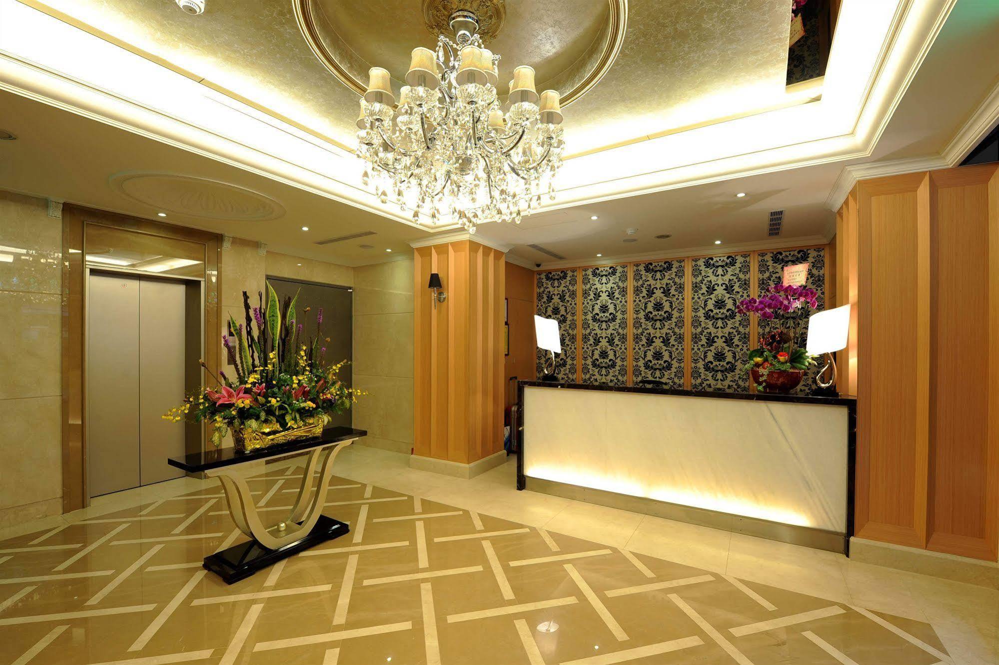 Mrt Hotel 3*