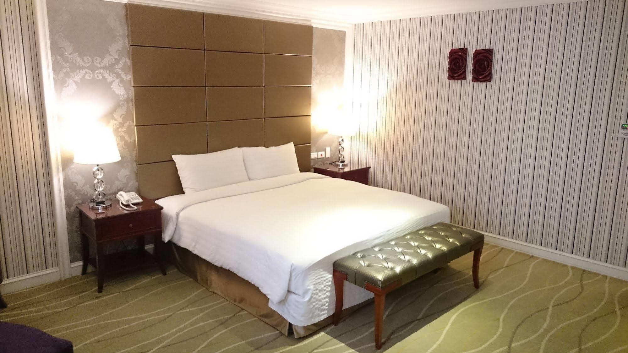 Mrt Hotel