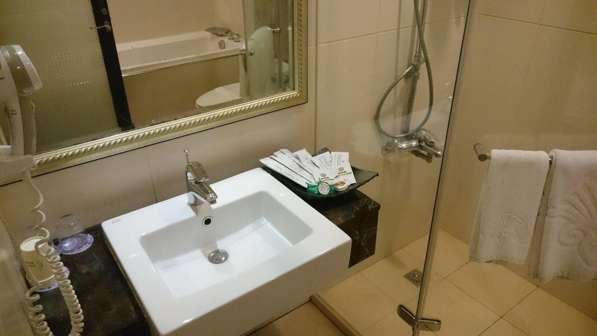 Hotel Mrt 3*