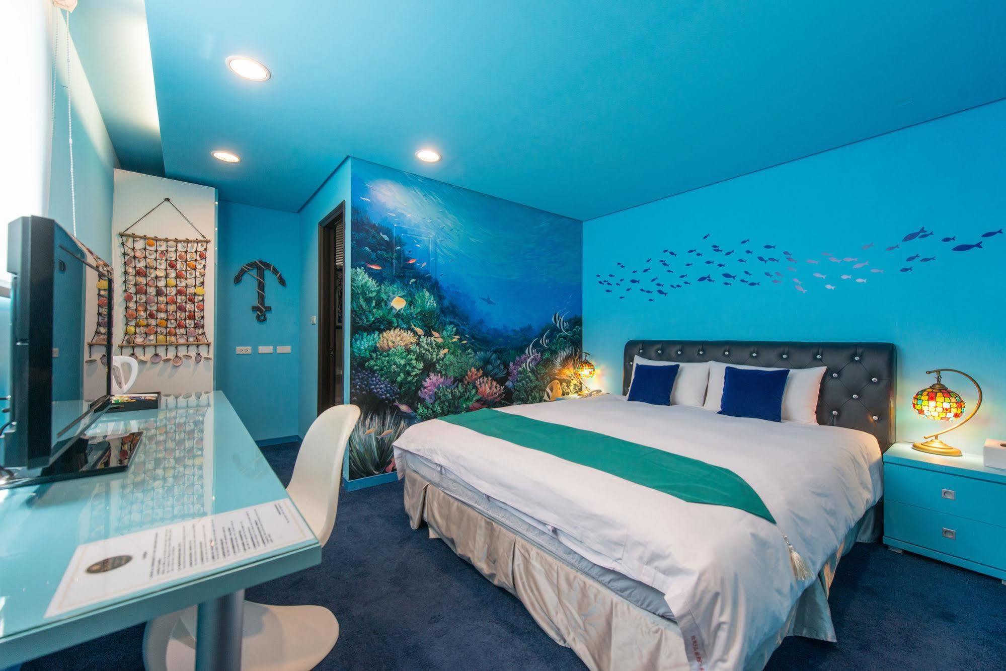 Royal Rose Station Hotel