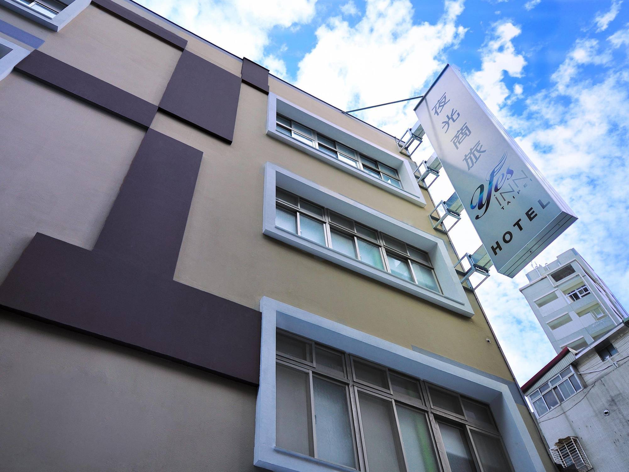 Hotel Yesinn 3*