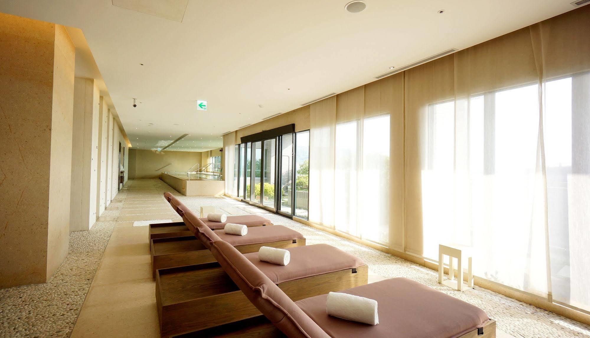 Royal Beitou Hotel