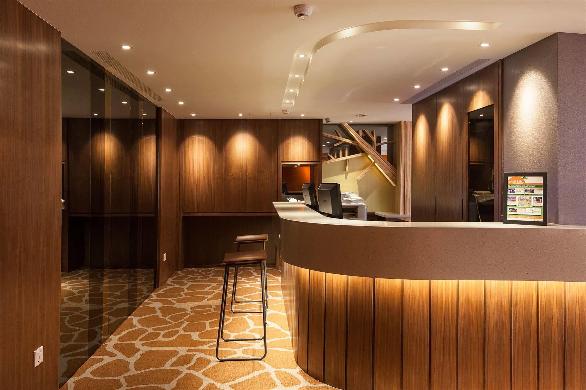 Orange Hotel-kaifong Penginapan