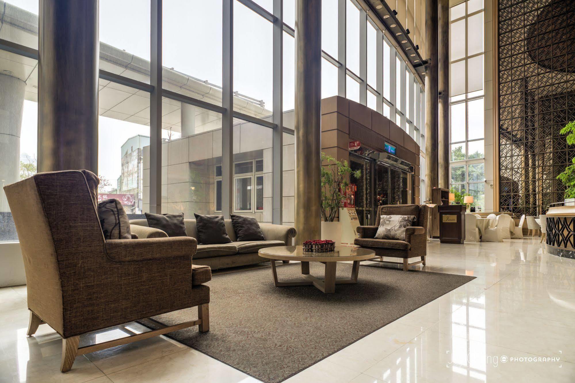 Chateau De Chine Xinzhuang Hotel 4*