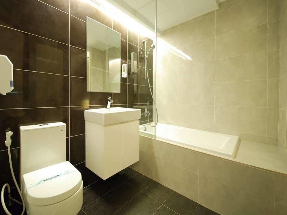 Royal Garden Hotel 3*