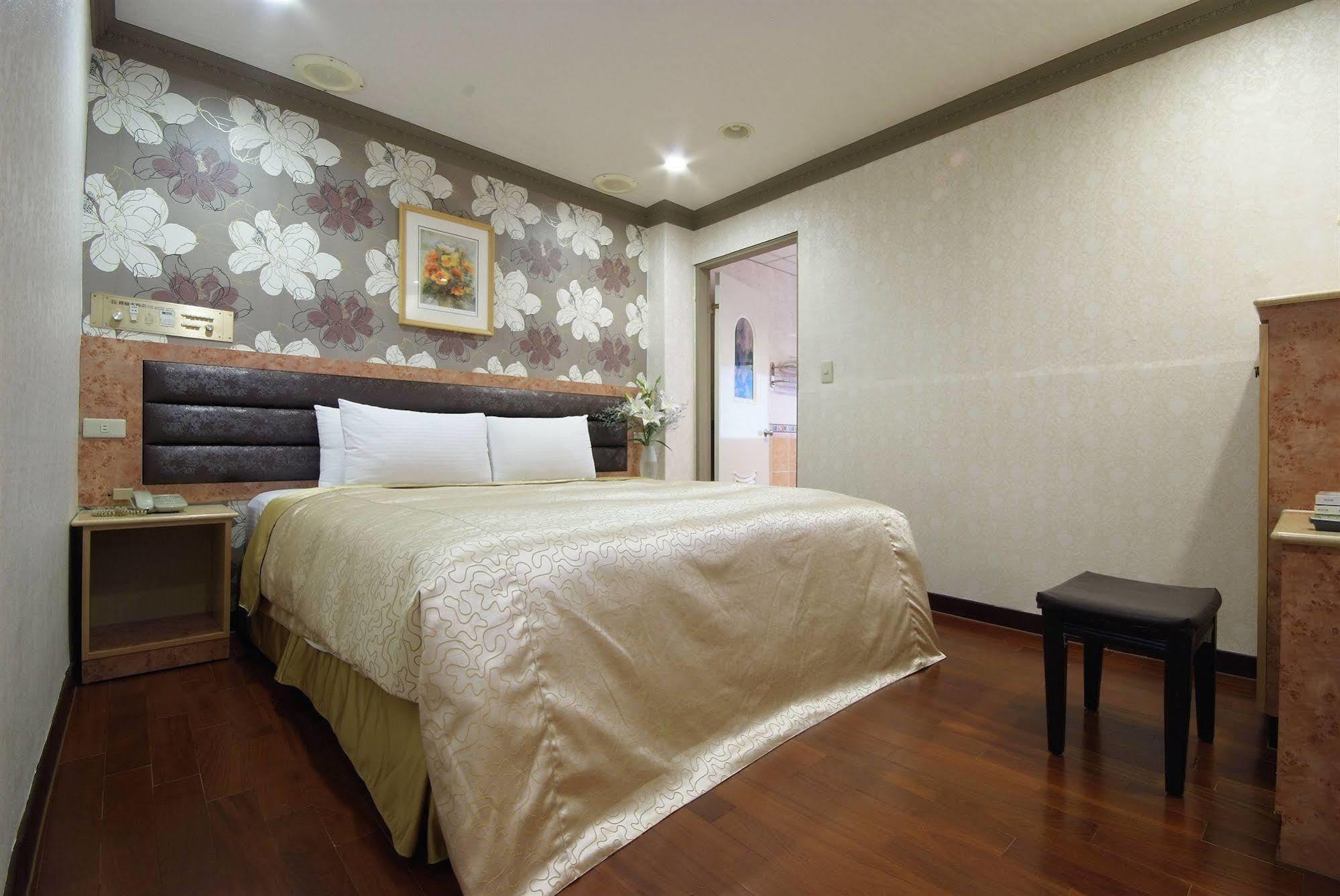 Hotel Jen Mei 3*