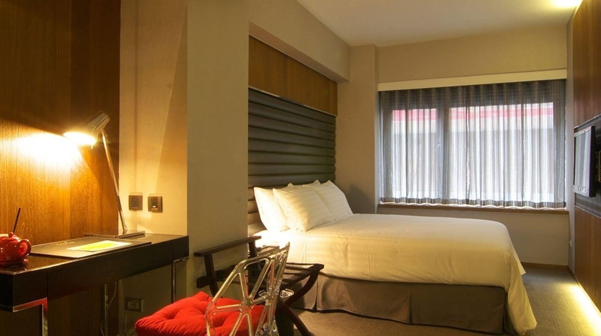 新麗旅店 Newful Hotel