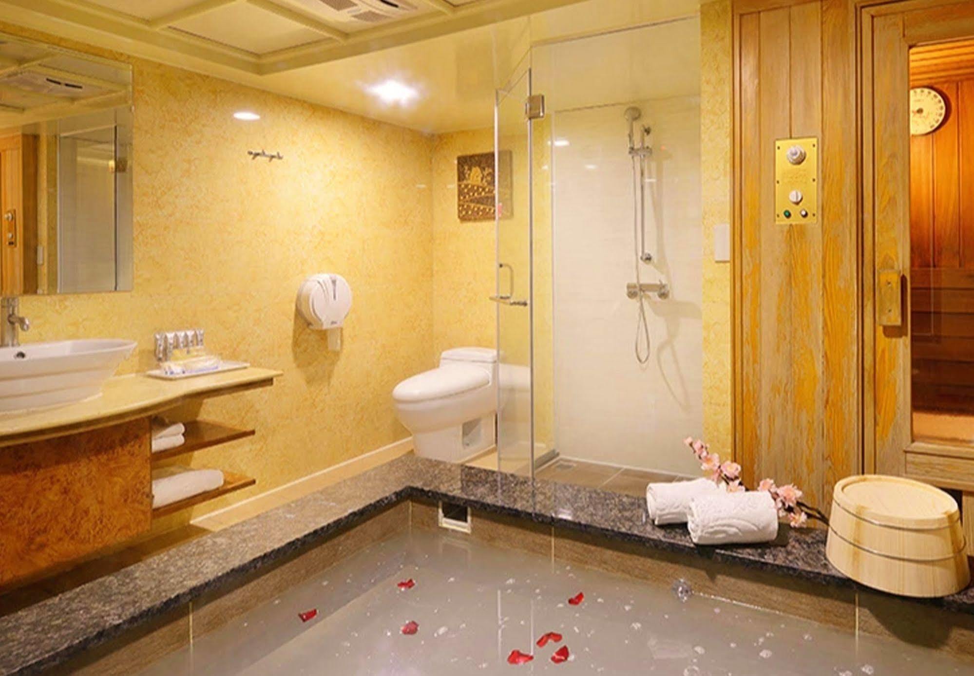 Hotel Chyuan Du Spring 3*