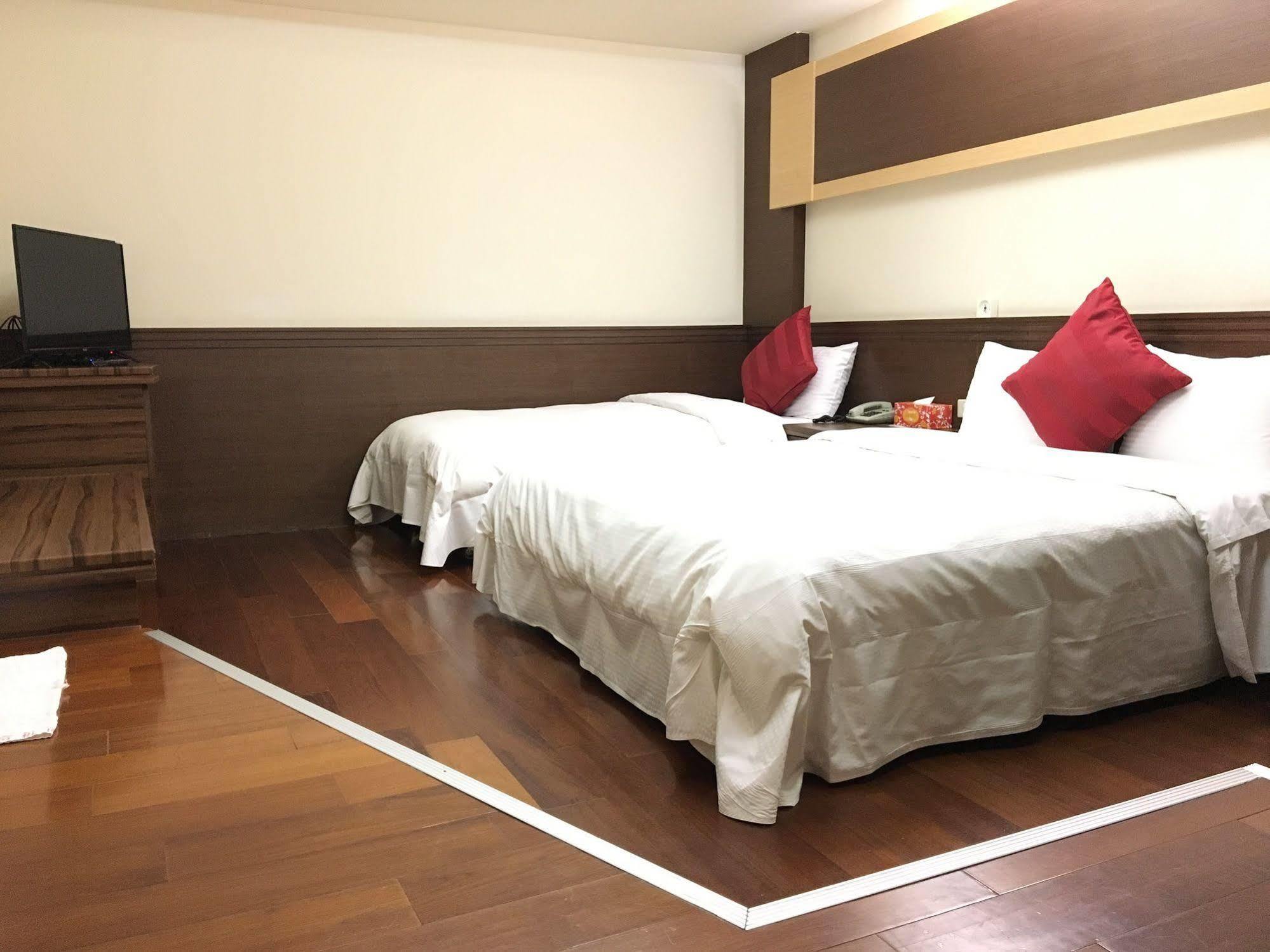 Fu Chang Hotel 2*