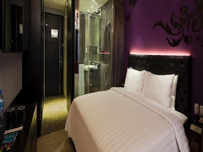 Fx Nanjing East Road Branch 4*