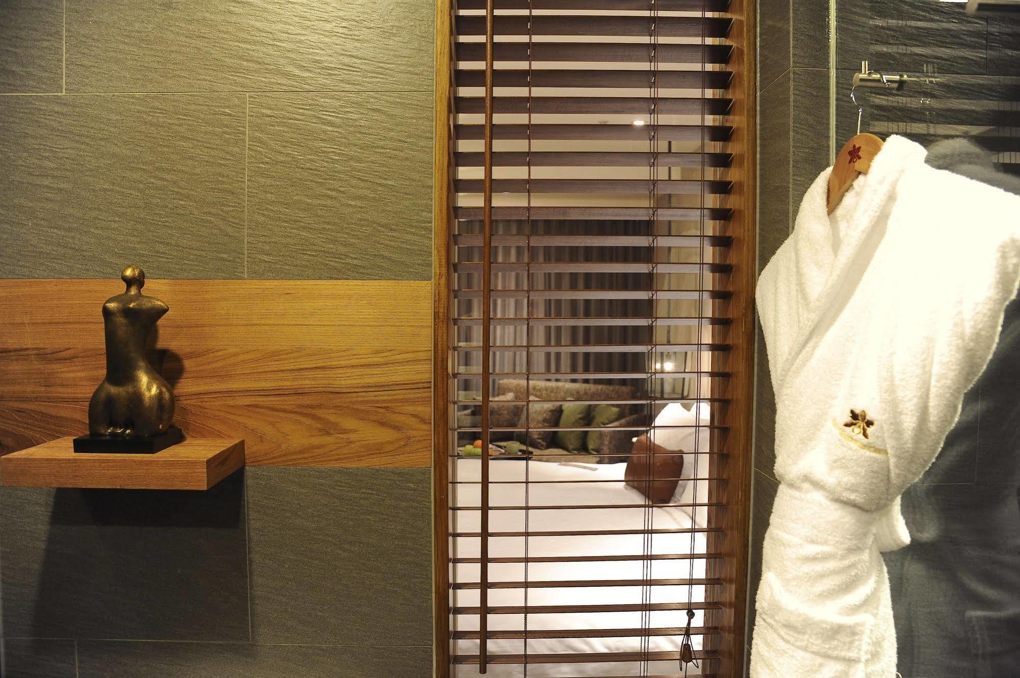 Pacific Business Hotel