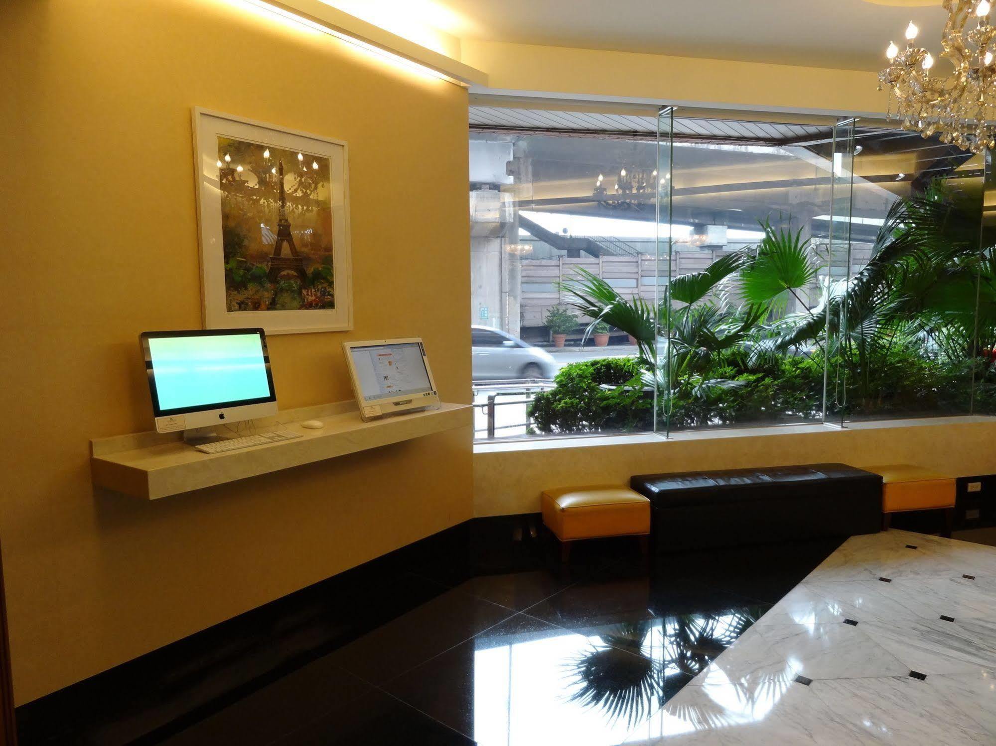 Riverview 4* Taipei