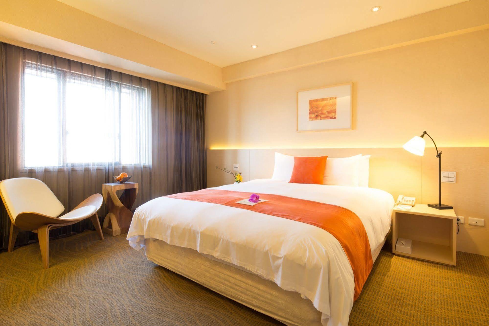 Riverview 4*