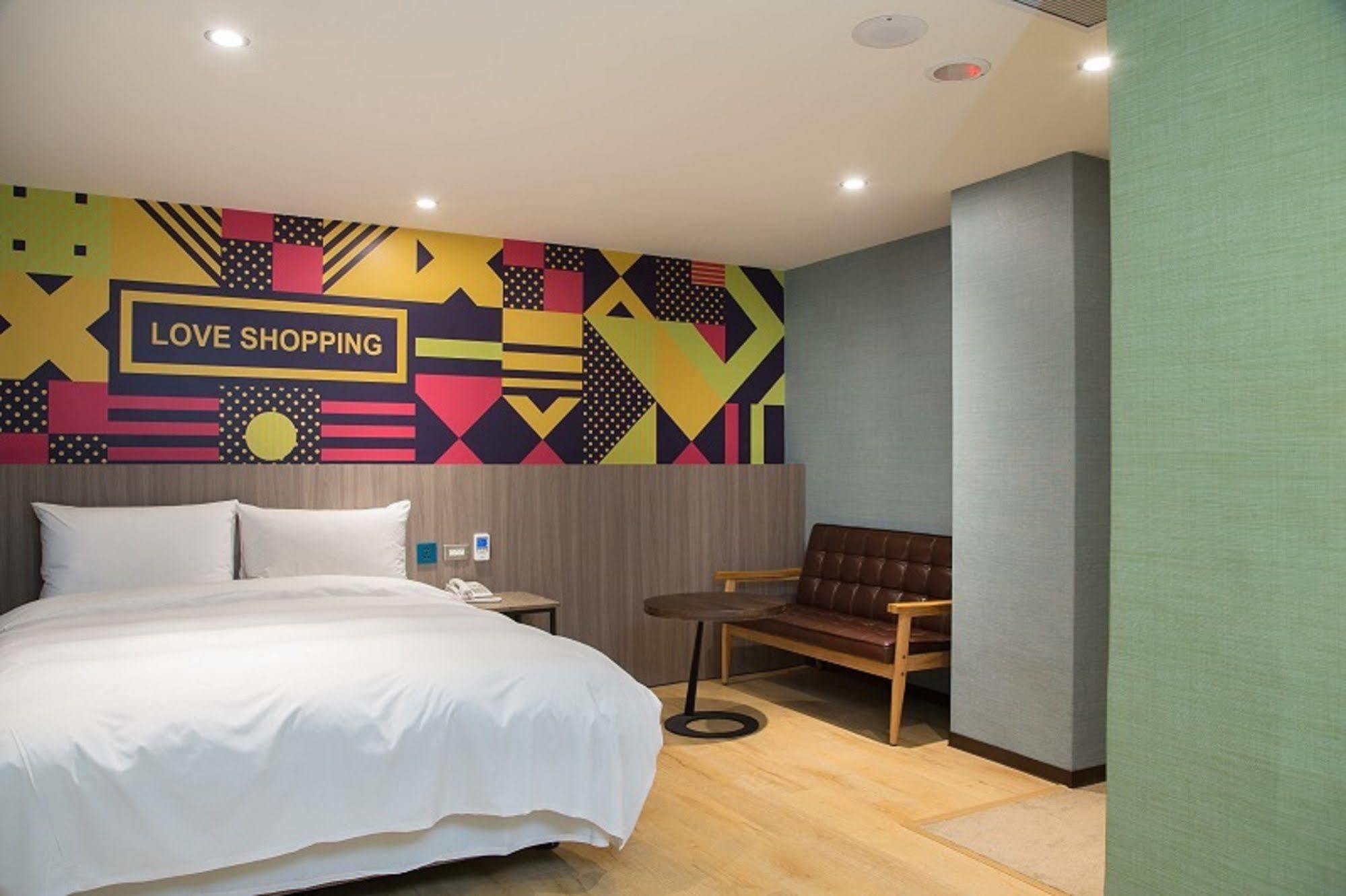 Rainbow Hotel Taipei
