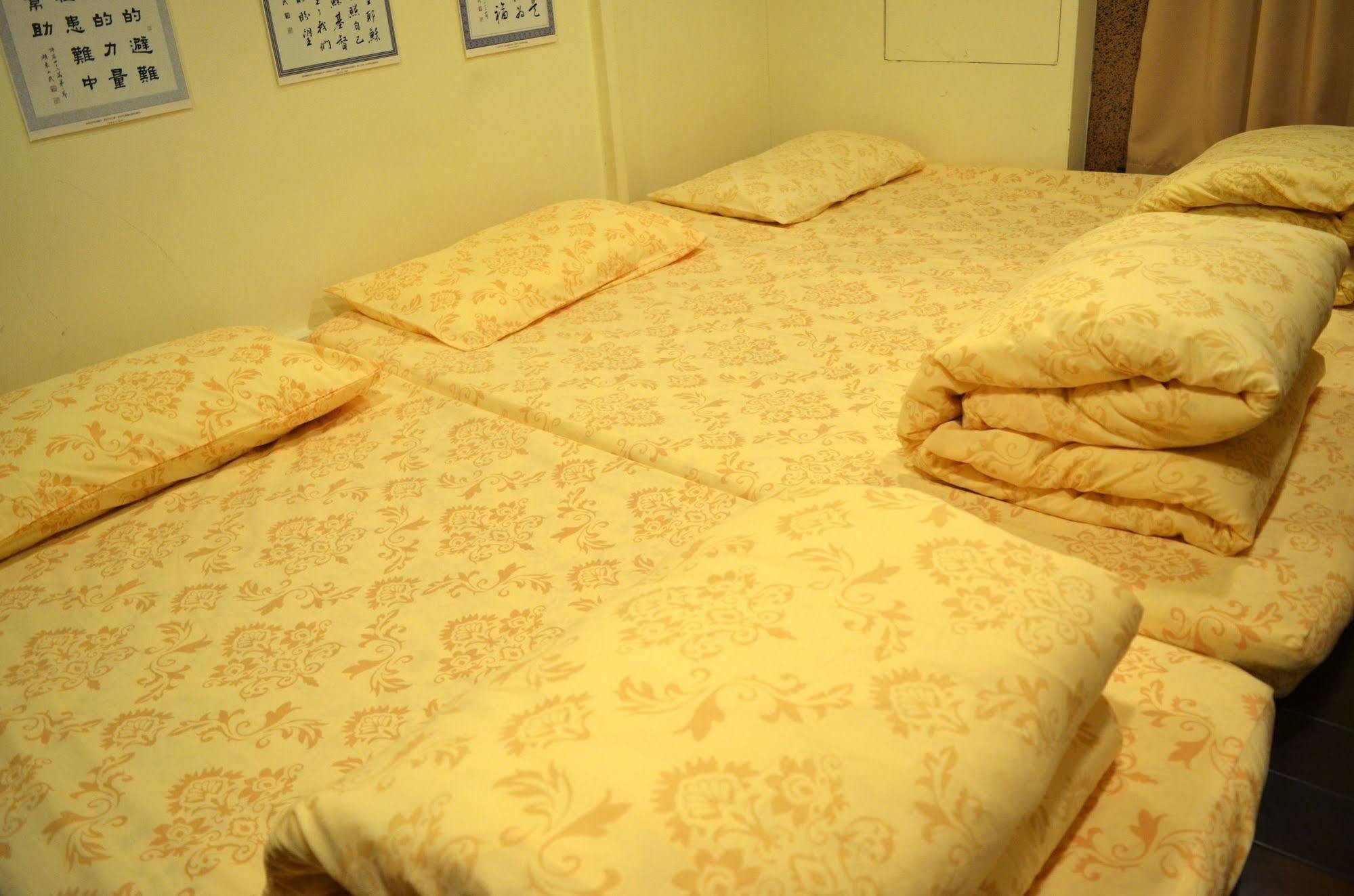 Holo Hostel Taipei