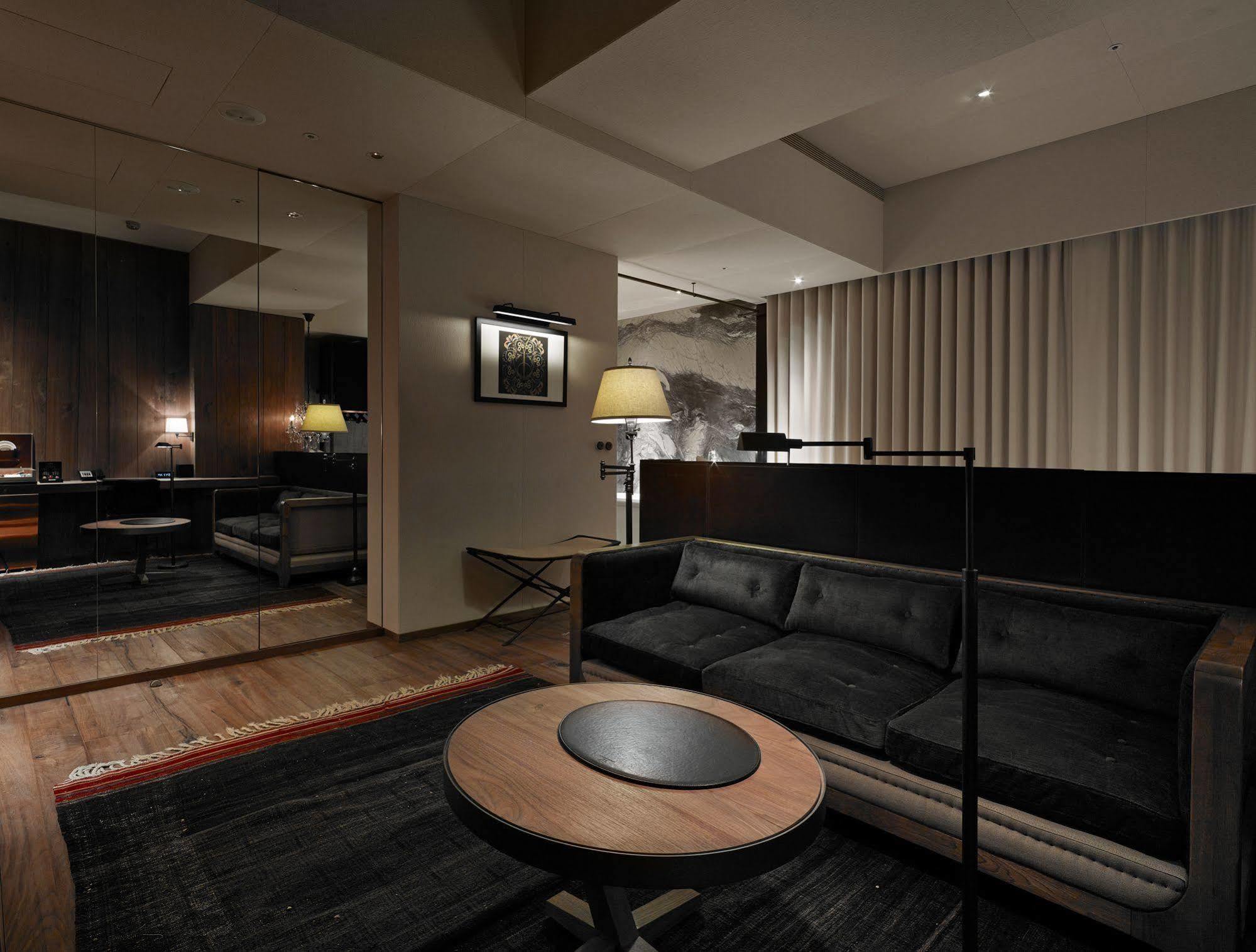 Proverbs Hotel 5*