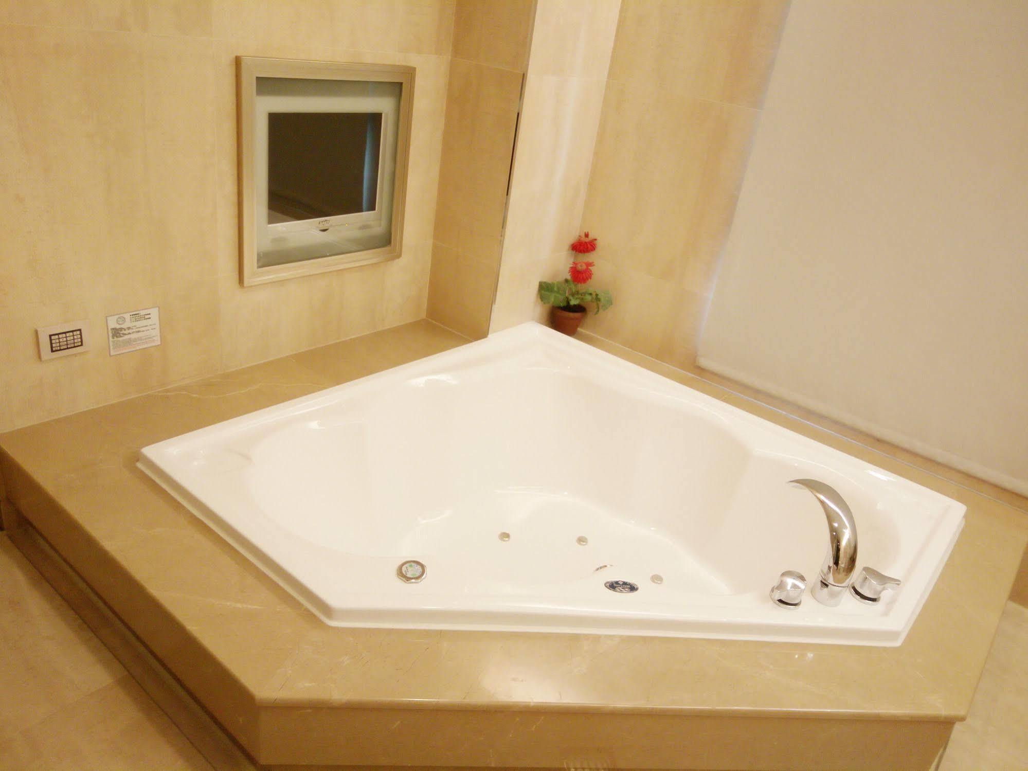 Hotel Beauty - Roumei Boutique