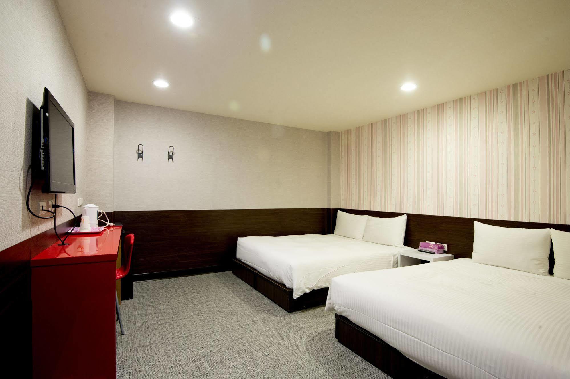 Pensão Ximen Taipei - Dreamhouse 2*