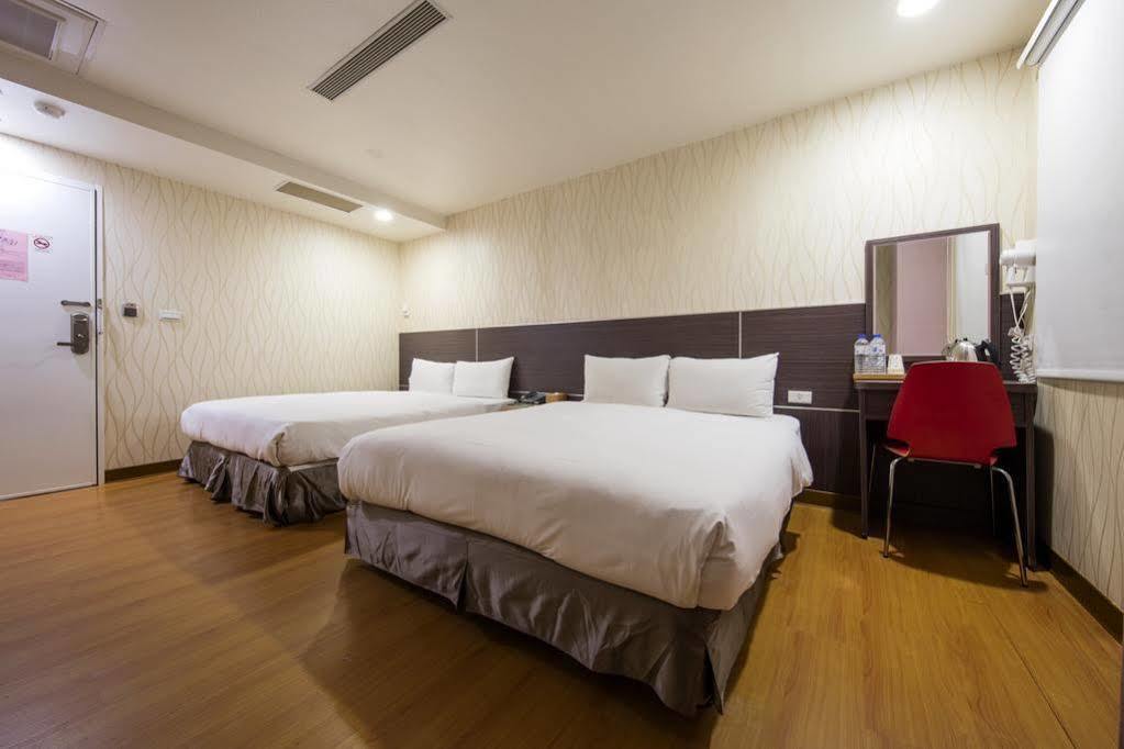 Hotel Tomorrow 3*