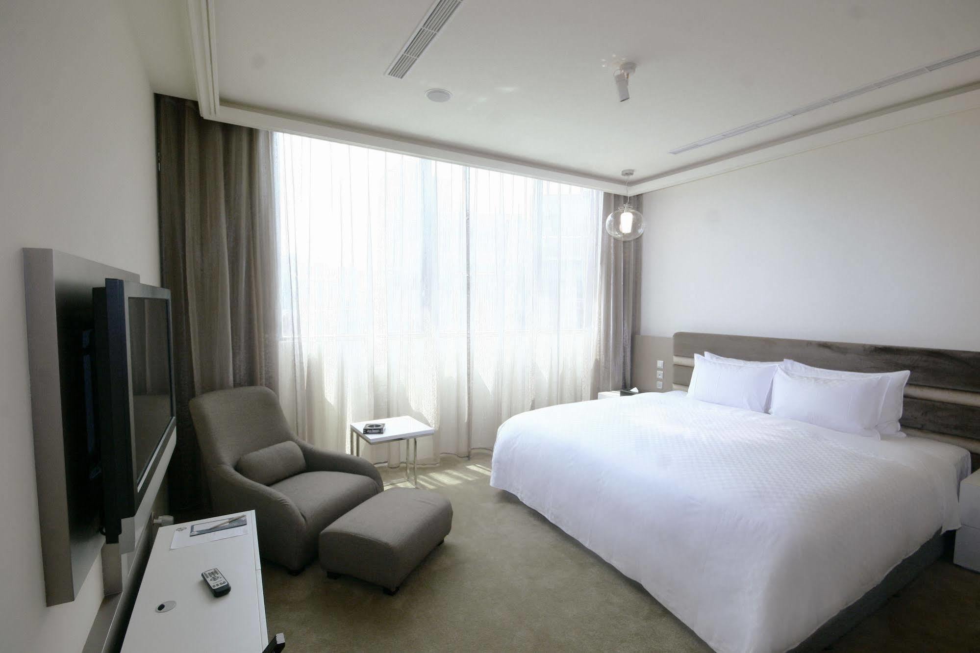 Eight Zone 4* Taipei