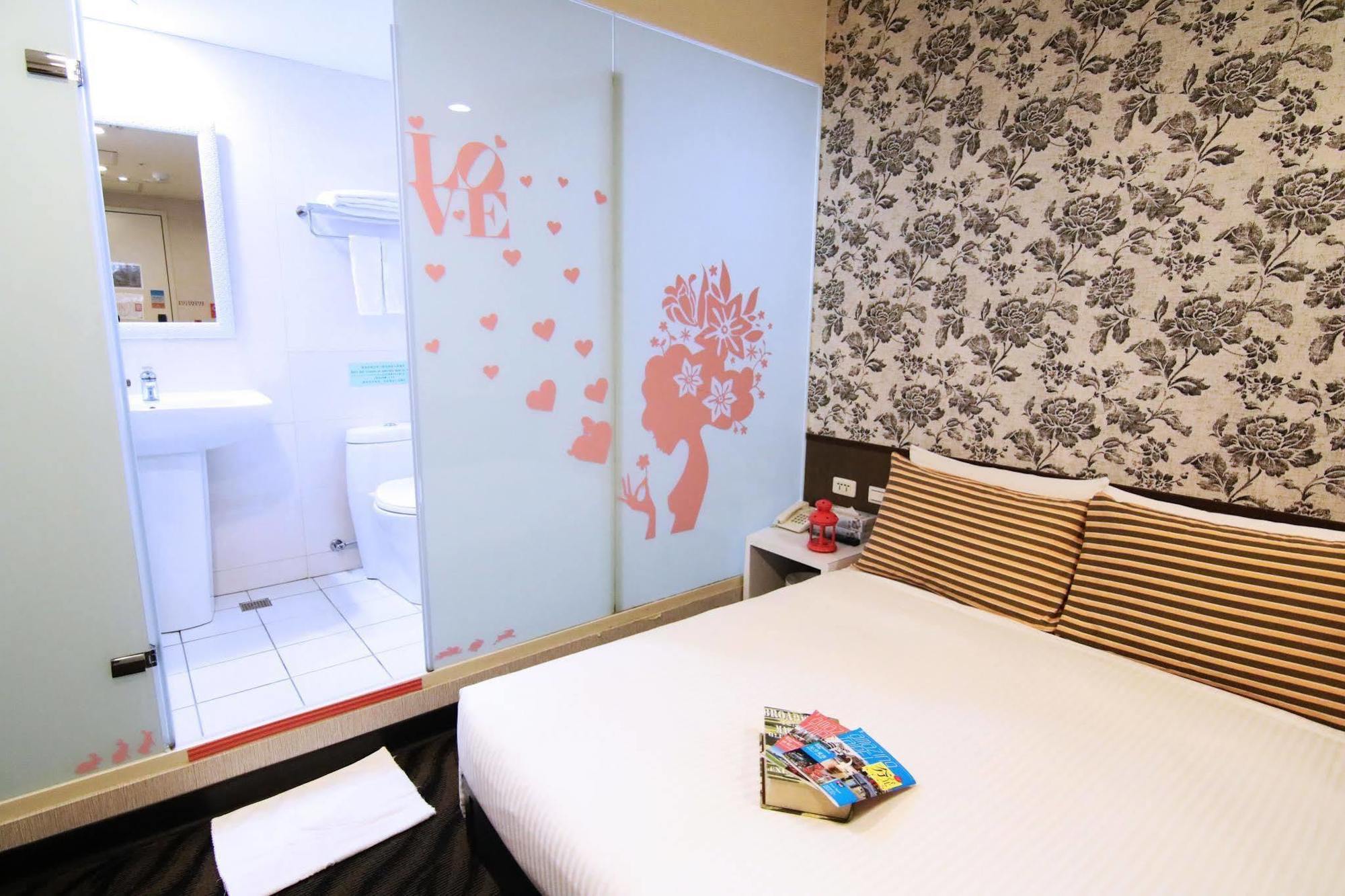 Hotel Dream Of Red Mansions