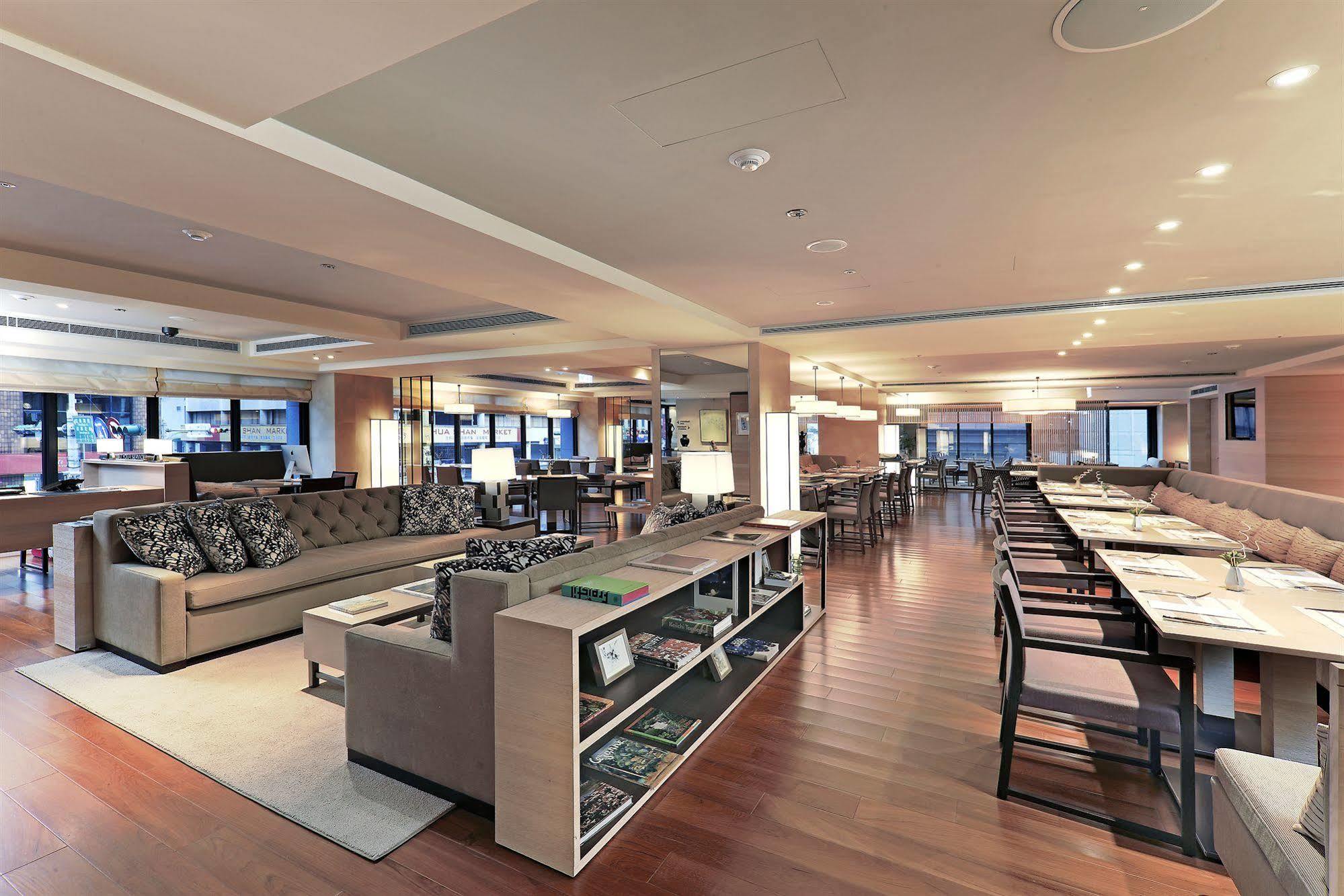 Hotel Cozzi Zhongxiao 4*