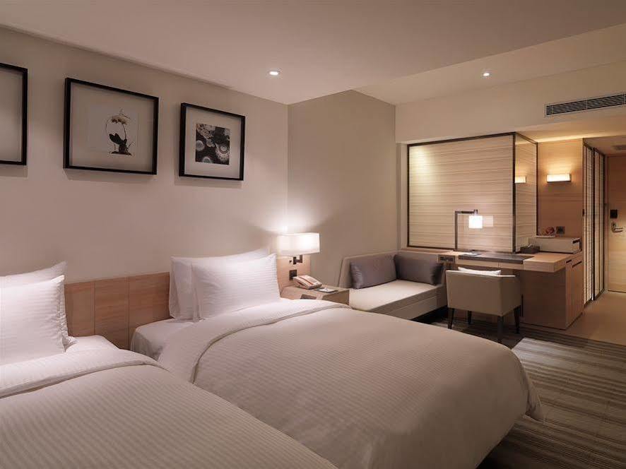 Cozzi Zhongxiao Hotel 4*