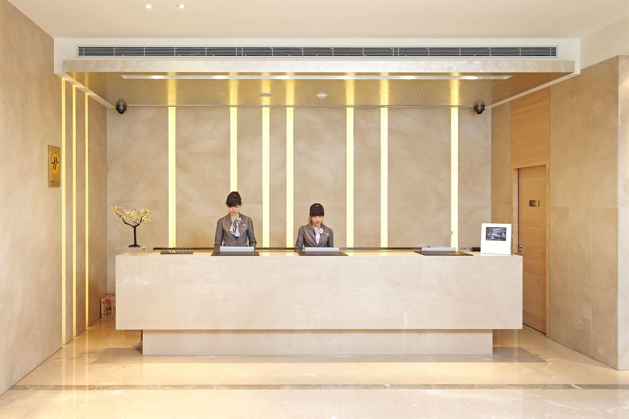 Cozzi Zhongxiao 4* Taipei