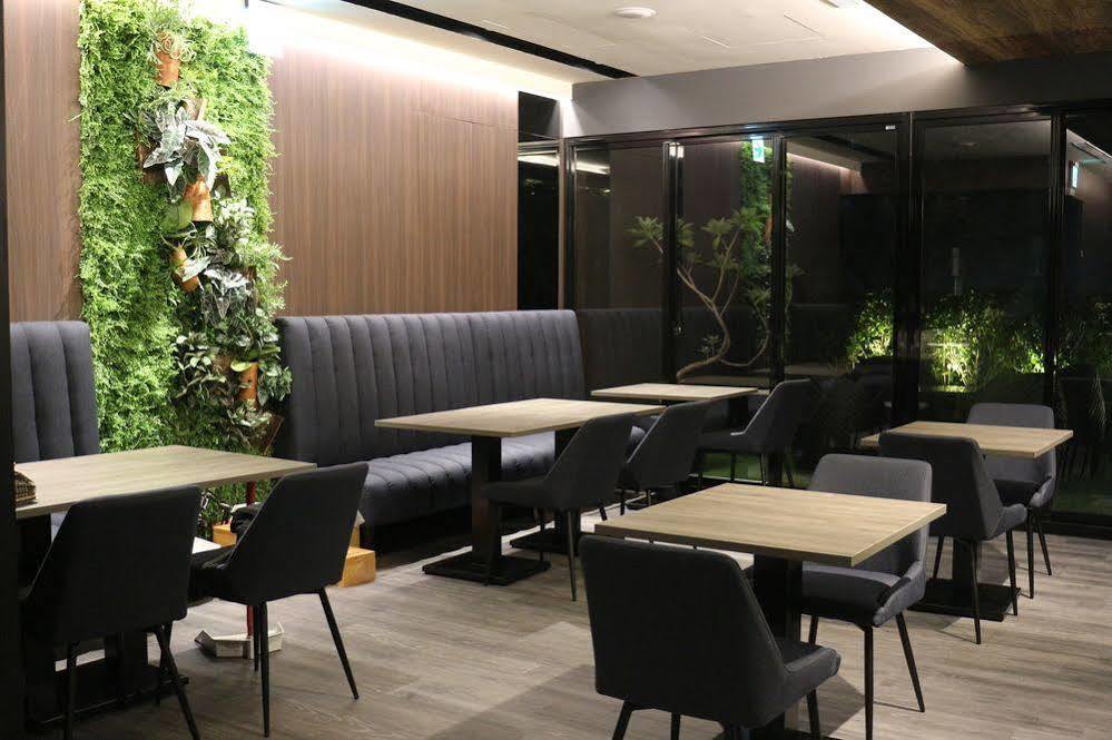 Royal Rose Xinsheng 3* Taipei