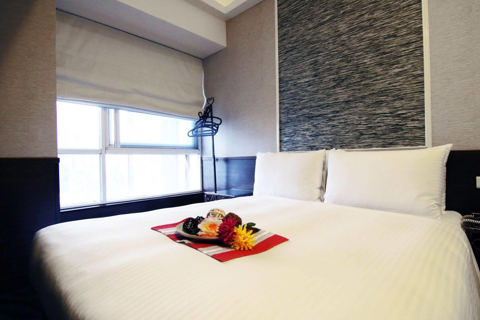 Hotel 6 - Ximen 3*