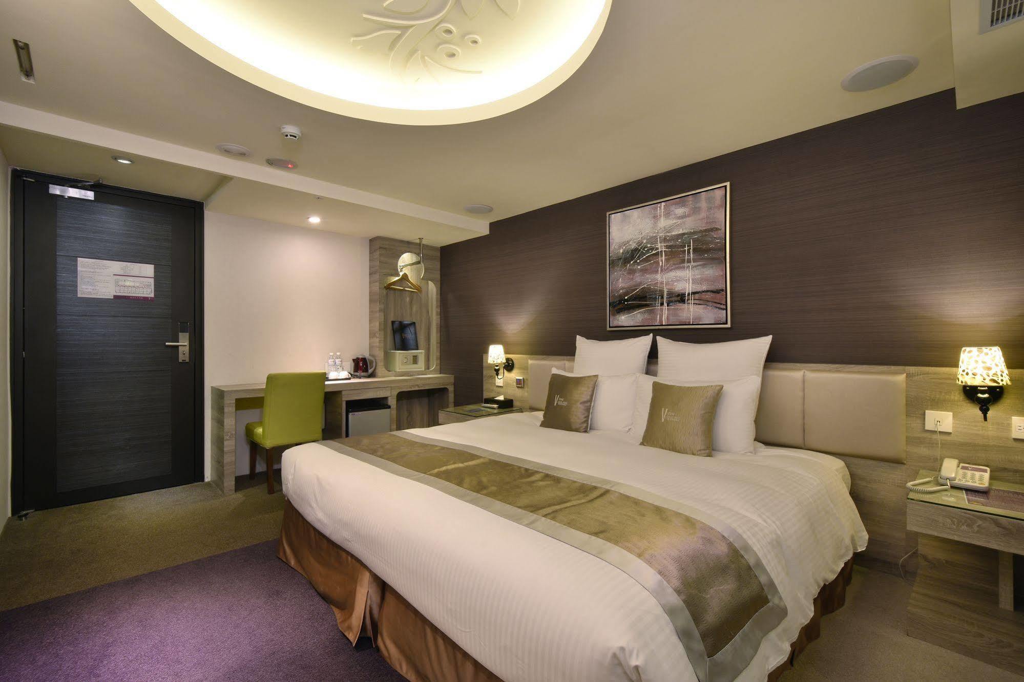 V-one Vogue Hotel