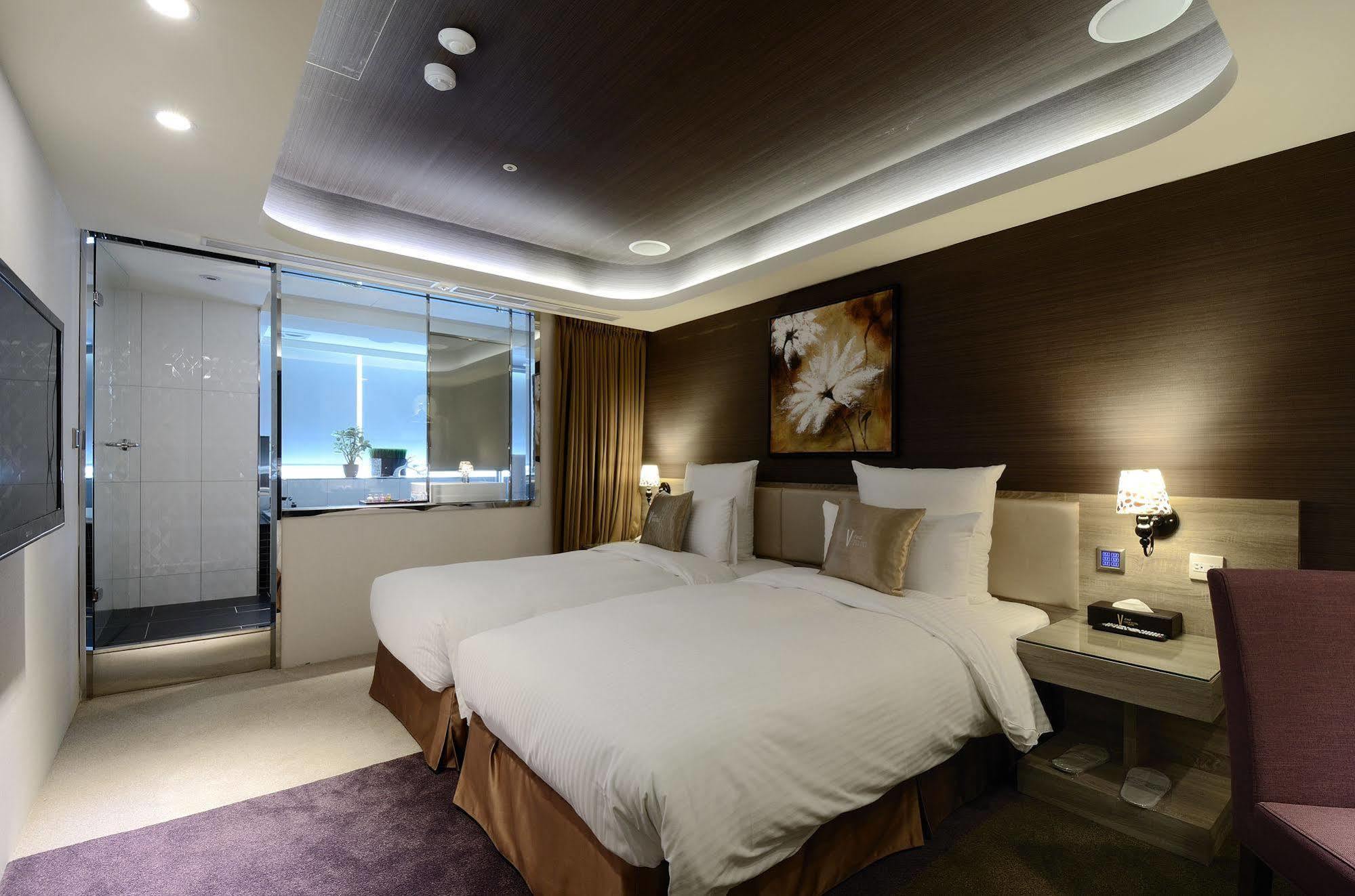 V-one Vogue Hotel