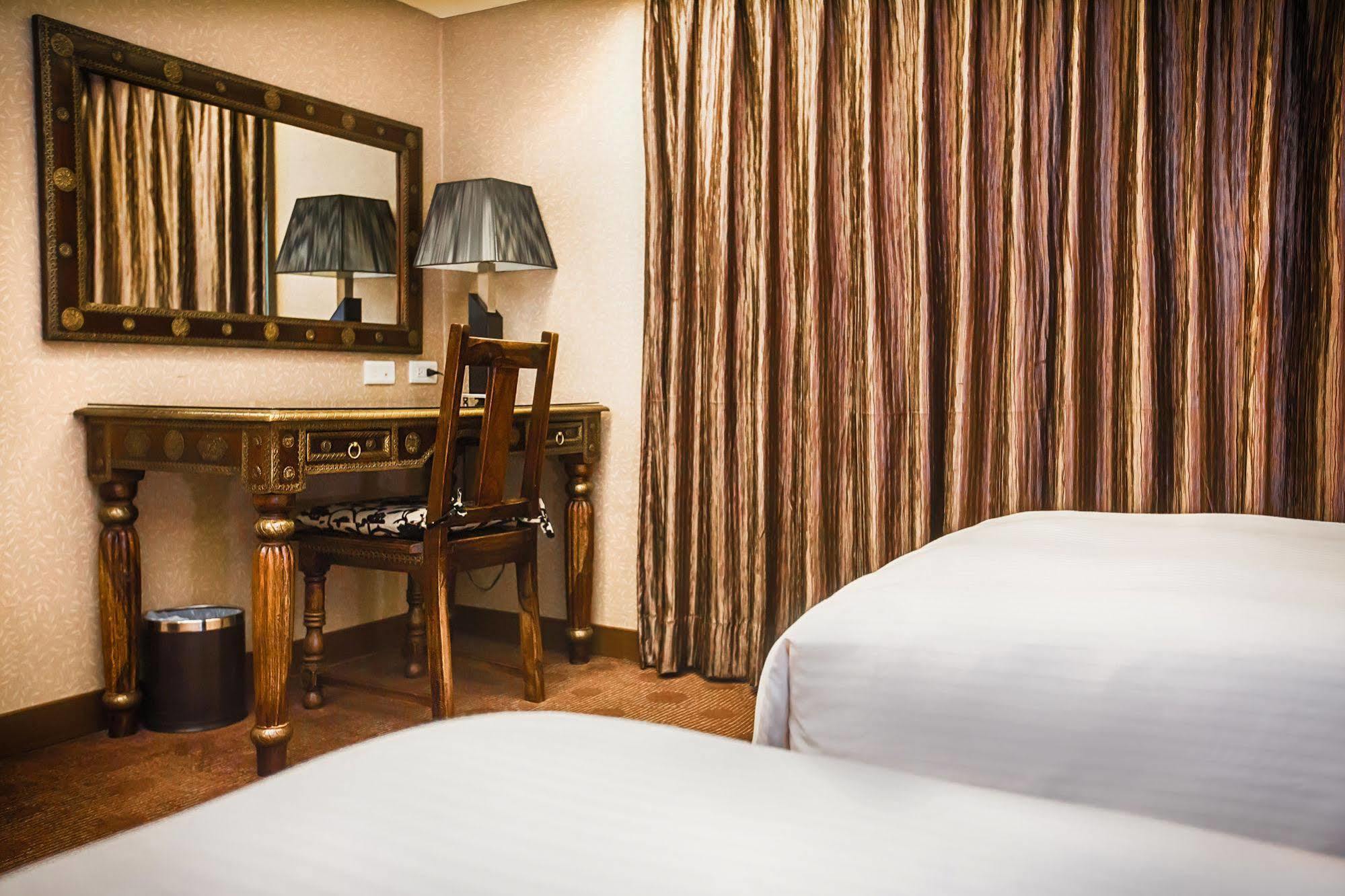 Hotel Cai She 3*