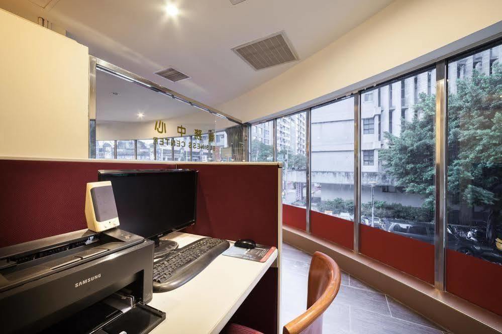 華麗大飯店ferrary 3* Taipei