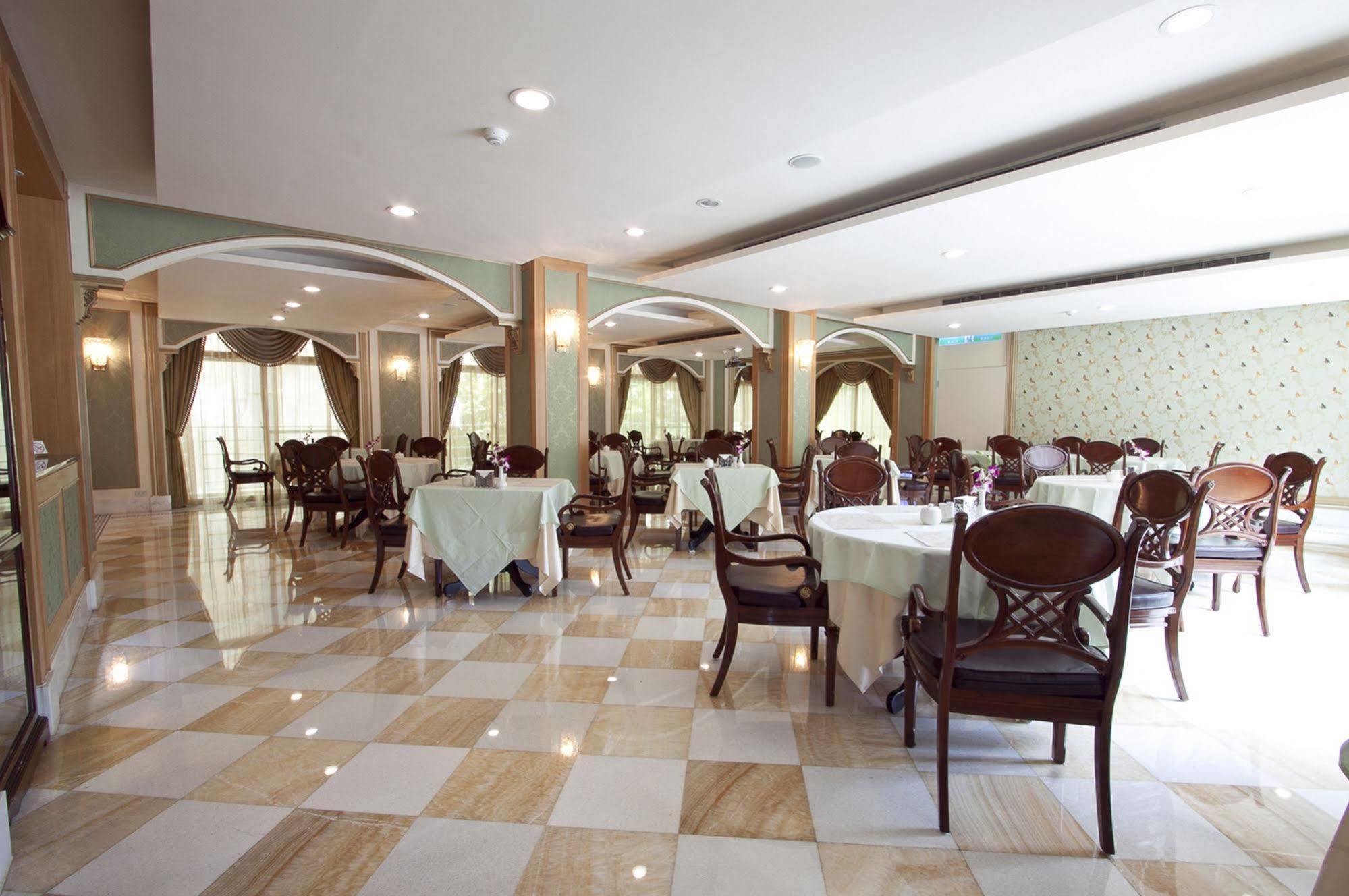 Royal Seasons Beitou Hotel Taipei