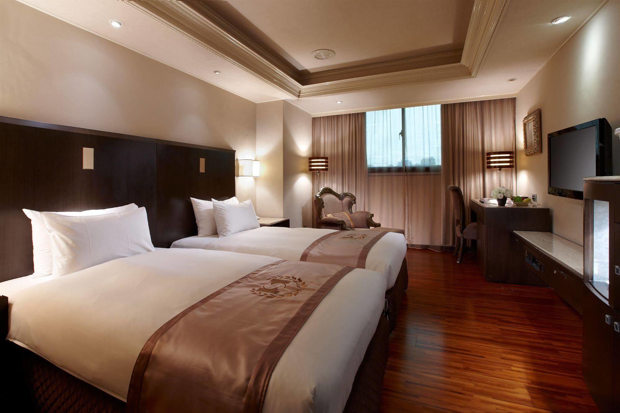 Charming City 3* Taipei
