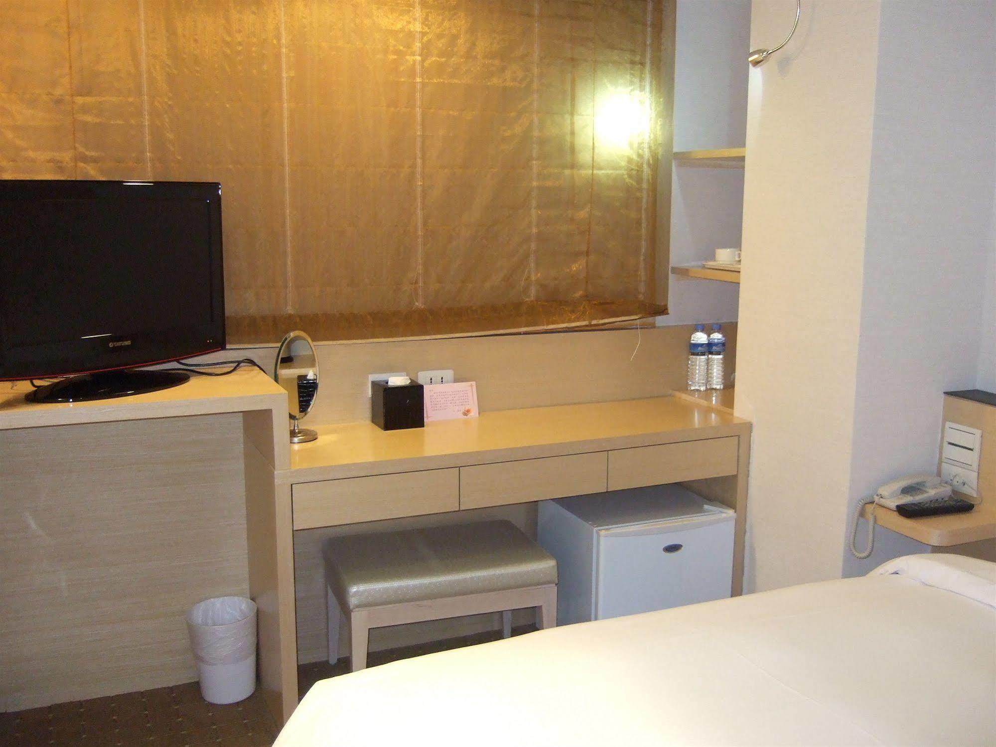 Ximen Citizen Hotel