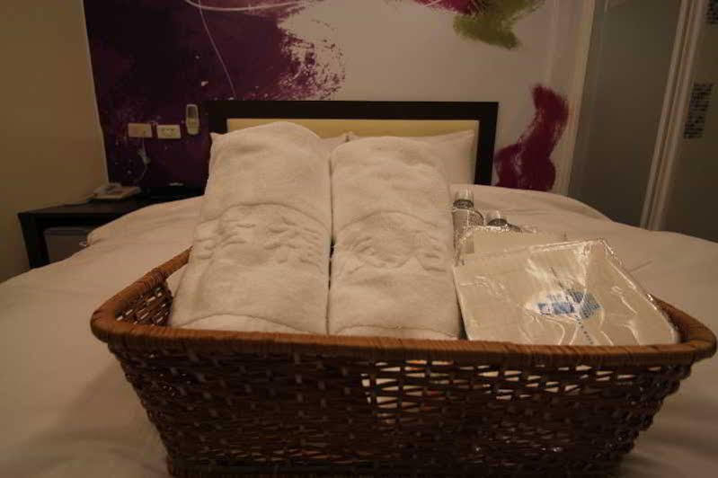 Happiness Hotel 3*