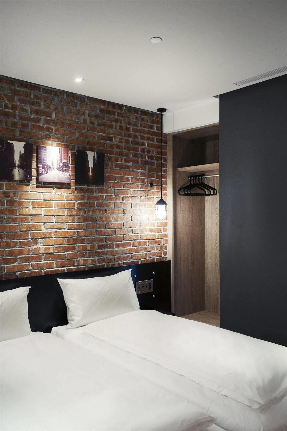 Hotel Check Songjiang 3*