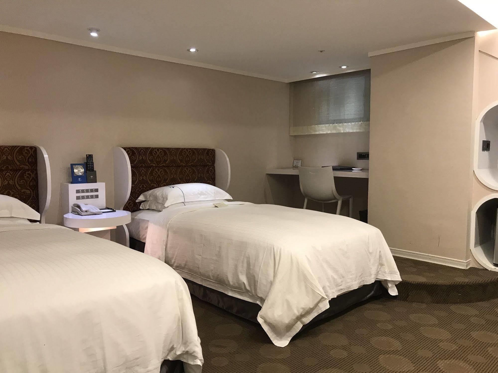Hotel Ximen Airline Taipei