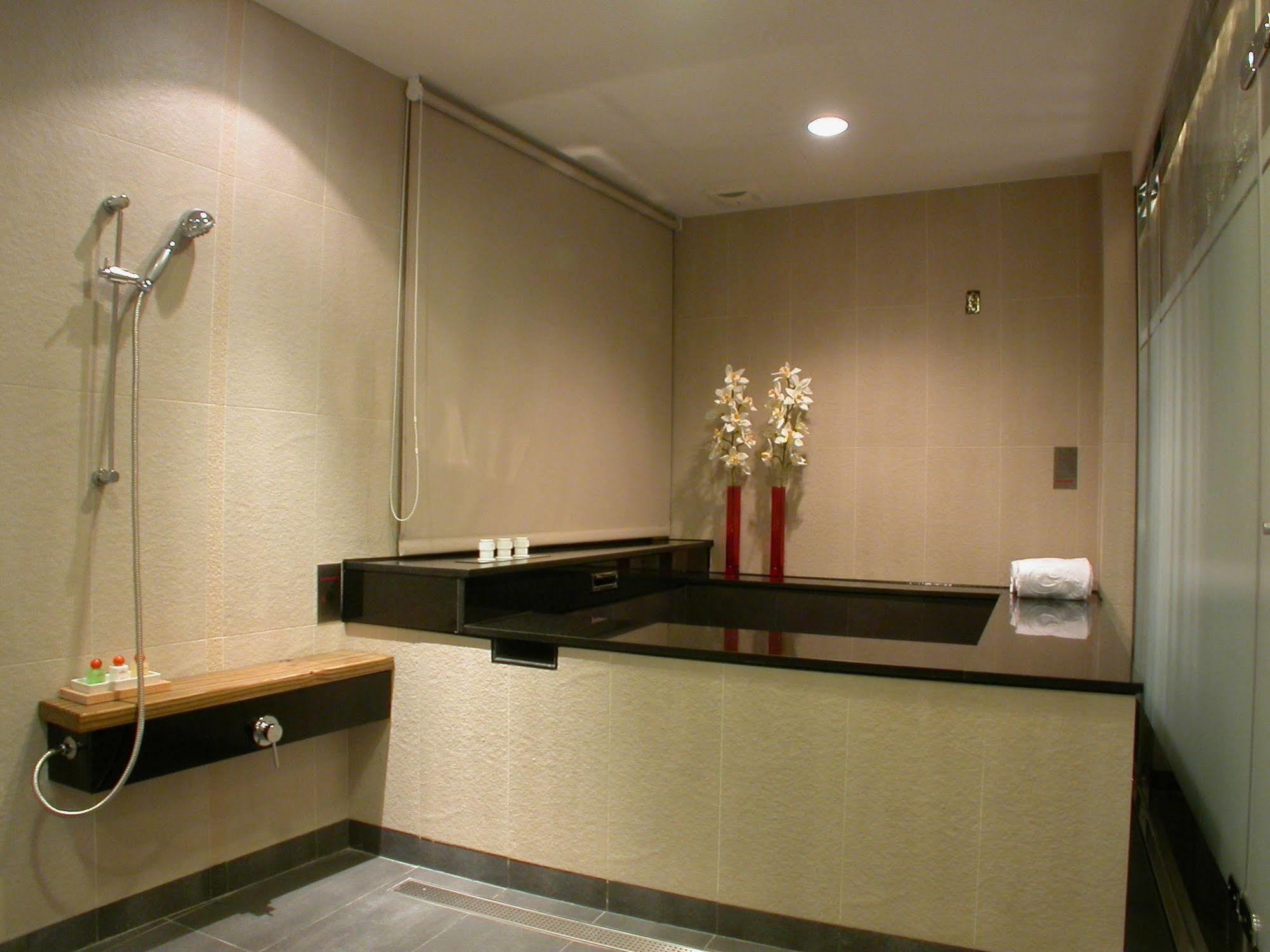 Aqua Bella Hotel 4*