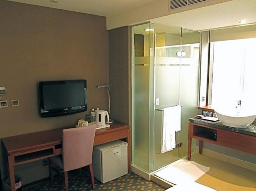 Orange - Linsen, Hotel Taipei