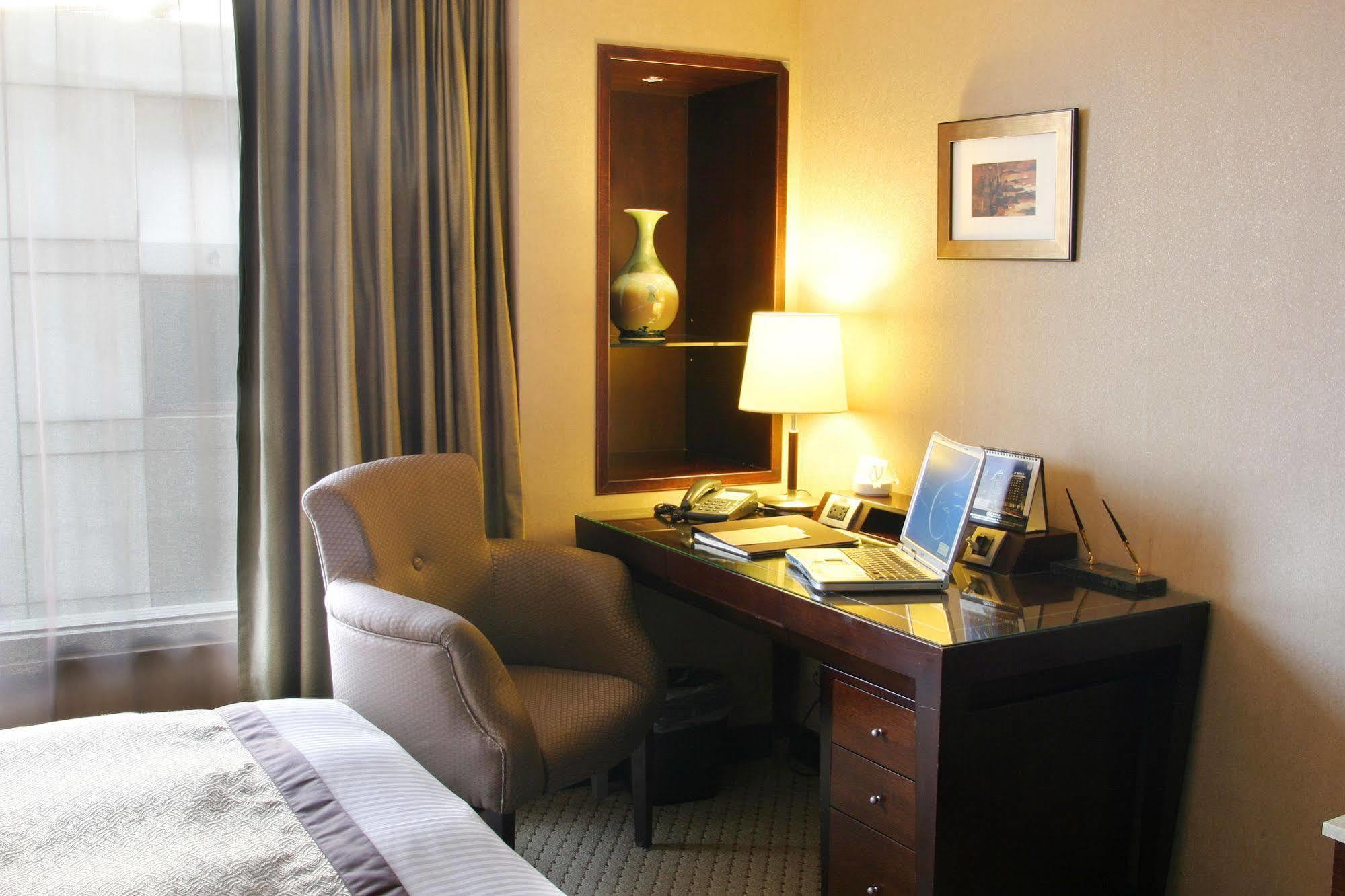Hotel Grand Forward 4*