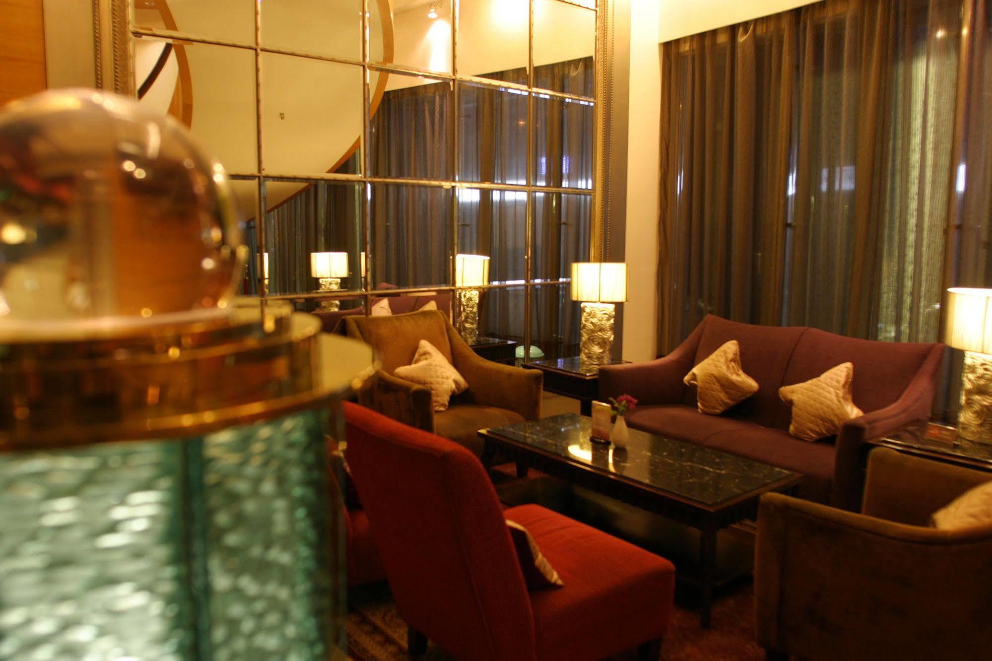 Hotel Grand Forward