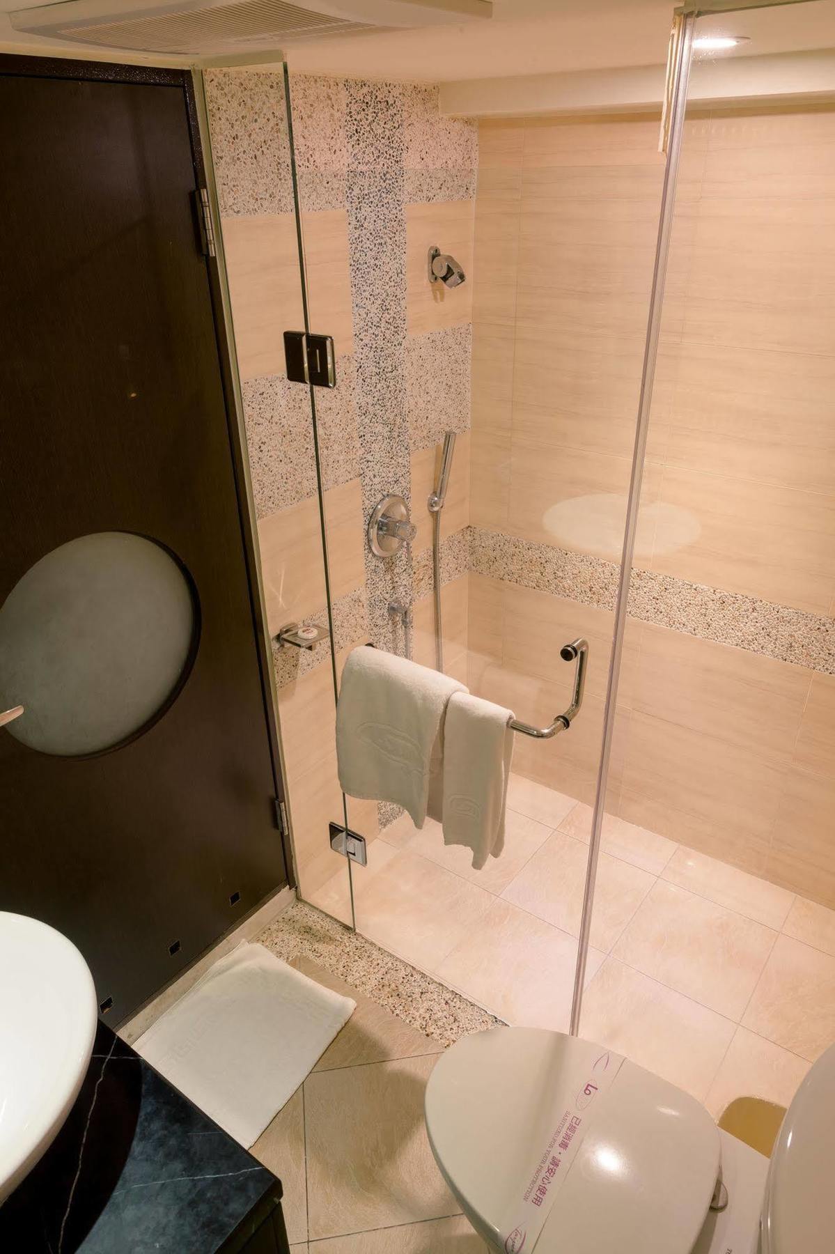 Lotty Hotel 3*